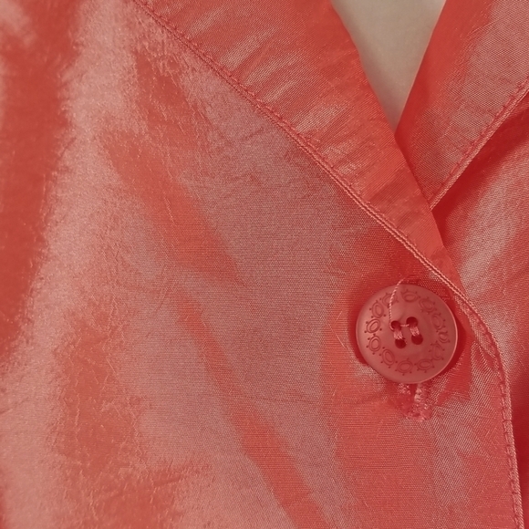 Red Coral Collection Crinkle Button Up Blouse - Picture 6 of 8